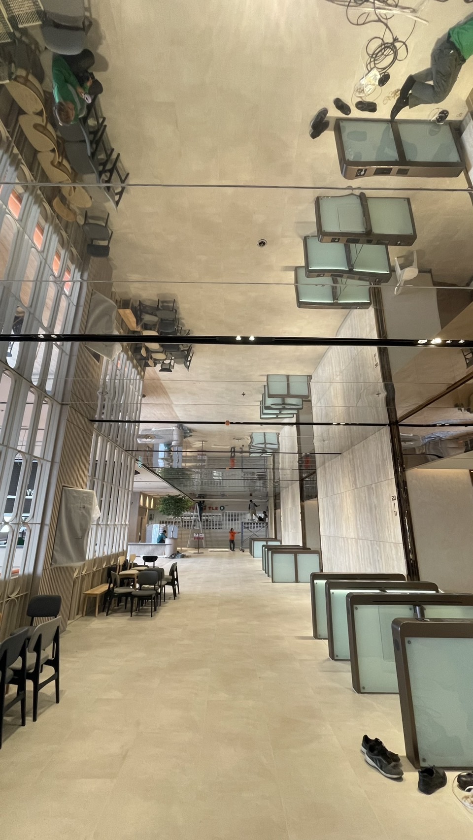 ST Decoration MirrorBox